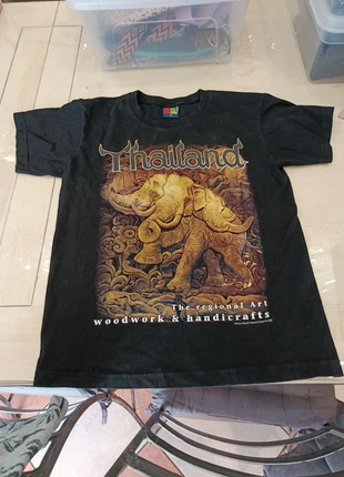 Tee-shirt Thailand, staat: Heel goed, maat: M, € 4,00, € 4,90 inclusief Kopersbescherming