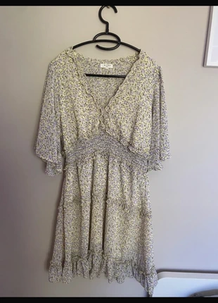 Robe courte à fleurs Kilky Paris - Taille S/M, marca: Kilky, estado: Muito bom, tamanho: M / 38 / 10, €15.00, €16.45 inclui Proteção do Comprador