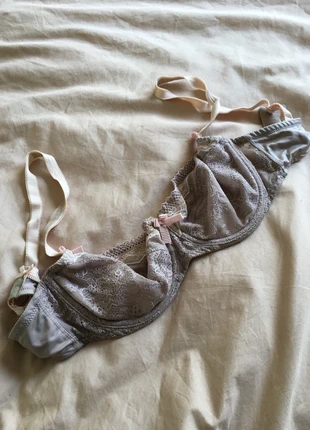 Soutien gorge gris & rose dentelle Darjeeling , brand: Darjeeling, condition: New without tags, size: 75E, €5.00, €5.95 includes Buyer Protection