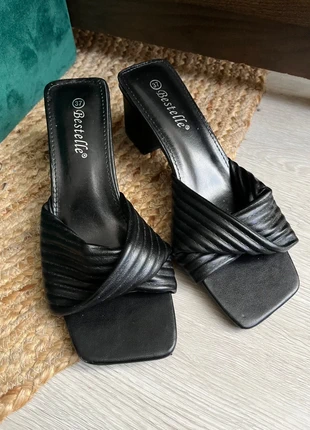 Mules à talon cuir simili noir P.37, estado: Muito bom, tamanho: 37, €15.00, €16.45 inclui Proteção do Comprador Pro