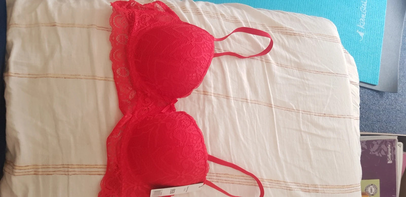 Superbe Soutien Gorge Sexy Push up Rouge Cerise Dentelle Neuf Manoukian 95B 2