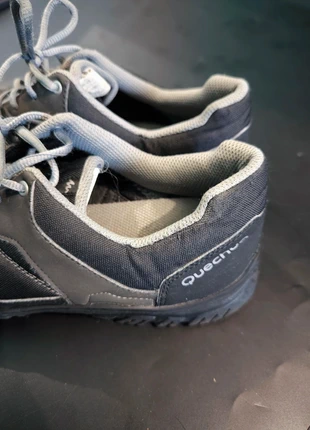 Quechua 42, merk: Quechua, staat: Heel goed, maat: 42, € 18,00, € 19,60 inclusief Kopersbescherming