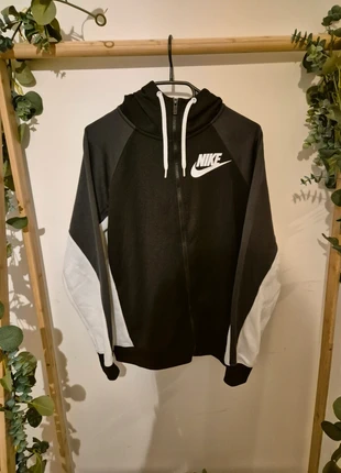 Vintage Nike Hoodie Vest – Zwart/Wit – Full Zip – S – Grote Logo Print, merk: Nike, staat: Heel goed, maat: S, € 21,00, € 22,75 inclusief Kopersbescherming Pro