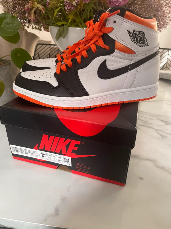 Nike Jordan 1 Retro OG High Electro Orange UK7.5 Eur 42 | Vinted