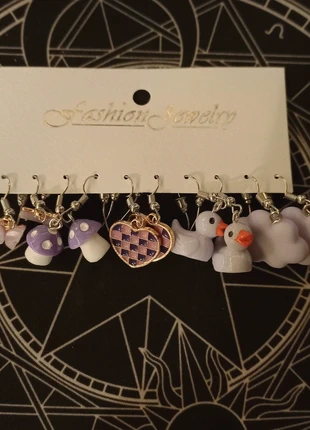 Lot 5 paires boucles d'oreilles neuves violettes, marke: Fashion Jewelry, zustand: Neu, mit Etikett, 2,00 €, 2,80 € inklusive Vinted-Käuferschutz