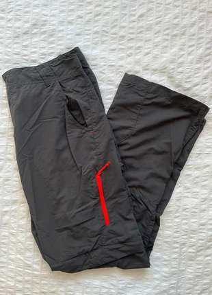 Lightweight Trekking Zip-Off Pants – Durable Convertible Design for Outdoor Adventures, marque: Decathlon, état: Très bon état, taille: S / 36 / 8, 16,00 €, 17,50 € Protection acheteurs incluse