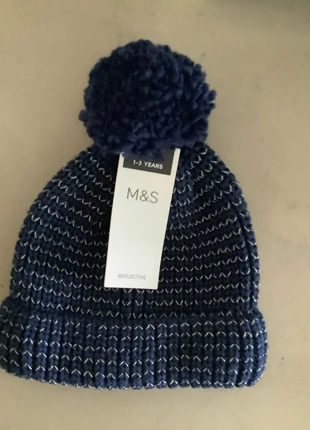 Kid’s bobble hat age 1-3, brand: Marks & Spencer, condition: Very good, size: 1-2 years, 19 inches, £2.50, £3.00 includes Buyer Protection