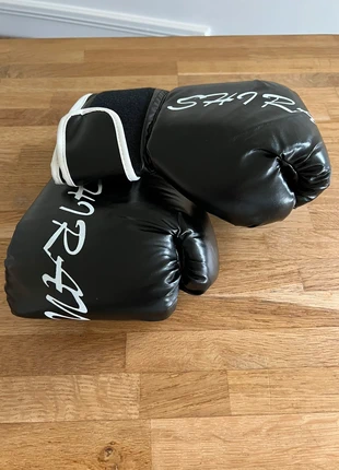 Gants de Boxe Shiram Neuf Noir et Blanc – 18x26 cm, brand: shiram, condition: New without tags, size: One size, €3.00, €3.85 includes Buyer Protection Pro