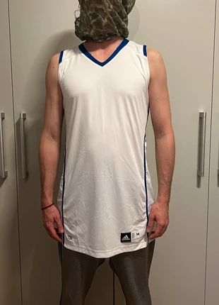 adidas Basketball Team Signature Jersey / Tank Top – Size M / 40 – New, brand: adidas, condizioni: Nuovo senza cartellino, taglia: M, €16.00, €17.50 include la Protezione acquisti
