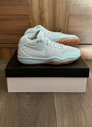 Chaussures Baskets Nike G.T. Hustle 2 authentiques neufs pointure 42.5, marke: Nike, zustand: Neu, mit Etikett, größe: 42.5, 84,00 €, 88,90 € inklusive Vinted-Käuferschutz