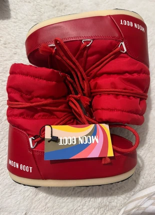 Moonboot rouge, marque: Moon Boot, état: Neuf avec étiquette, taille: 36, 85,00 €, 89,95 € Protection acheteurs incluse
