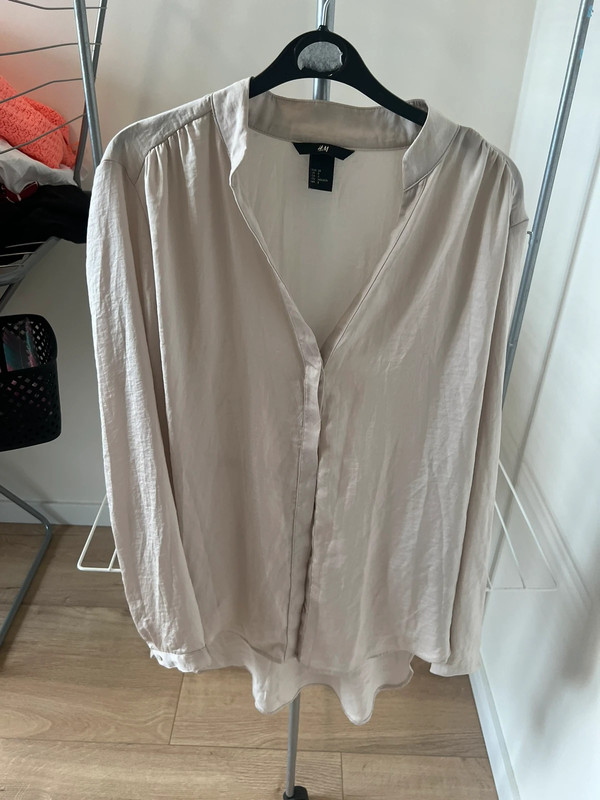 H&m blouse 1