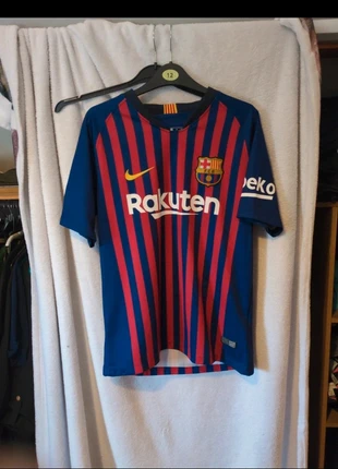 Kids Barcelona FC football shirt, brand: Nike, condition: Very good, size: S, £4.00, £4.62 includes Buyer Protection