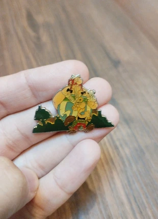 Pin's Astérix et Obélix, merk: Asterix, staat: Goed, € 5,00, € 5,95 inclusief Kopersbescherming