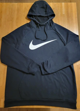 Nike hoodie zwart dri-fit maat Large, marque: Nike, état: Très bon état, taille: L, 12,50 €, 13,83 € Protection acheteurs incluse