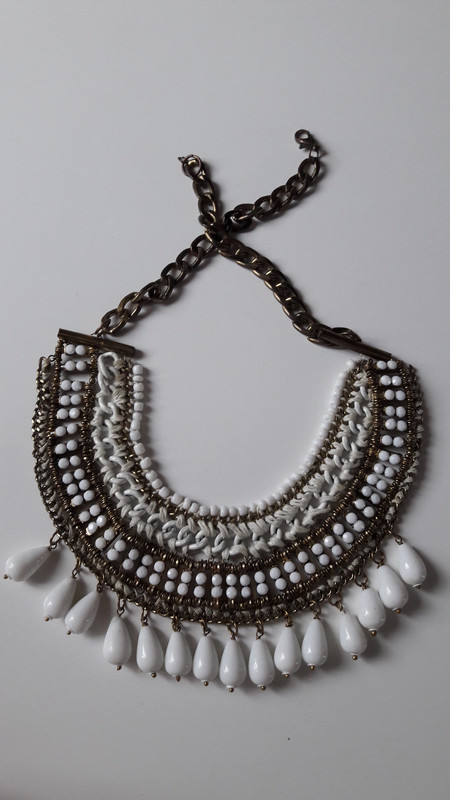 Collier 1
