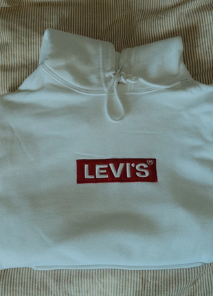 Levi’s hoodie white, marque: Levi's, état: Très bon état, taille: XS / 34 / 6, 29,99 €, 32,19 € Protection acheteurs incluse