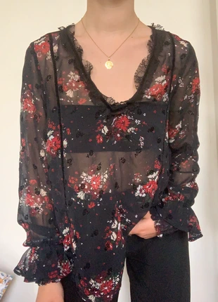 Chemiser m transparent noir fleurs rouges taille S Zara manches longues, marque: Zara, état: Très bon état, taille: S / 36 / 8, 4,00 €, 4,90 € Protection acheteurs incluse
