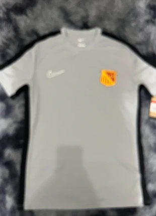 Maillot Foot Nike Homme Taille L Gris Neuf Jamais Porte, brand: Nike, condition: New without tags, size: L, €13.00, €14.35 includes Buyer Protection