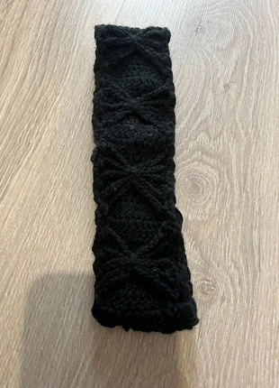 Serre-tête au crochet noir avec élastique, marque: Fait Main, état: Très bon état, taille: Taille unique, 7,00 €, 8,05 € Protection acheteurs incluse
