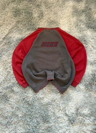 Nike Crewneck Sweatshirt Red Color Vintage Y2K 9s Embroidered Logo, marque: Nike, état: Très bon état, taille: L, 22,95 €, 24,80 € Protection acheteurs incluse