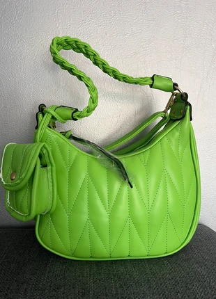 Sac à main avec bandoulière réglable et porte monnaie amovible « Tressia » Vert, zustand: Neu, mit Etikett, 10,00 €, 11,20 € beinhaltet Vinted-Käuferschutz Pro