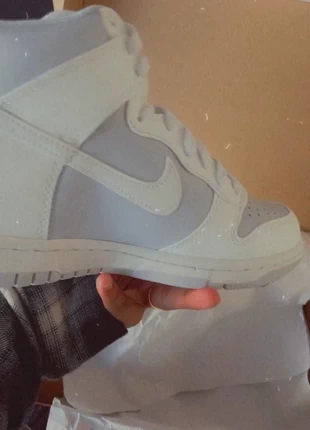 Nike Dunk High SummiTWhite, marque: Nike, état: Neuf avec étiquette, taille: 37.5, 160,00 €, 168,70 € Protection acheteurs incluse