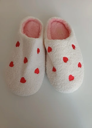 Pantofole invernali con cuoricini, marque: pantofole, état: Neuf sans étiquette, taille: 41, 9,90 €, 11,10 € Protection acheteurs incluse