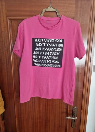 Pink Motivation T Shirt Size L Primark, marca: Primark, estado: Muito bom, tamanho: L, €1.00, €1.75 inclui Proteção do Comprador
