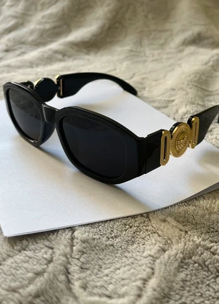 Lunettes noires, brand: Fashion, condition: Very good, €8.00, €9.10 includes Buyer Protection