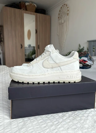 Nike Air Force Luxe, marque: Nike Air, état: Très bon état, taille: 42,5, 80,00 €, 84,70 € Protection acheteurs incluse