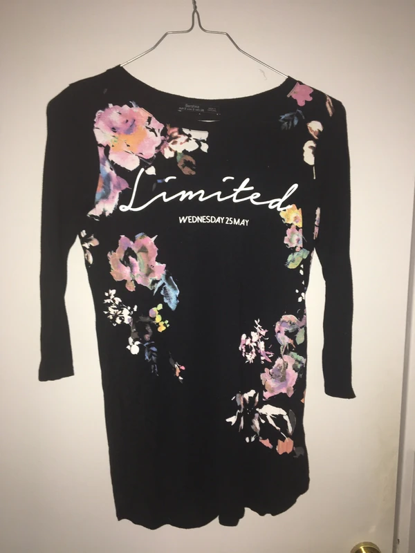 T shirt manche trois quart jamais portée