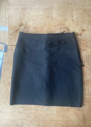 Rock mit Stretch von Only, merk: ONLY, staat: Nieuw zonder prijskaartje, maat: M / 38 / 10, € 4,00, € 4,90 inclusief Kopersbescherming