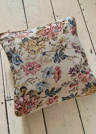 Vintage Cottagecore Style Tapestry Floral Feather Filled Cushion with Gold Twist Rope Piped Edge, brand: Vintage tapestry, condition: Very good, size: Other, £15.00, £16.45 includes Buyer Protection