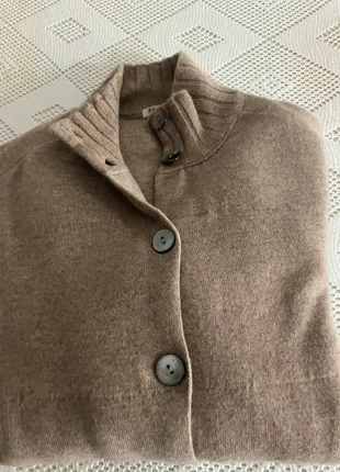 Cardigan donna 100%cashmere(filo doppio)color cammello tg L, marke: Somers, zustand: Sehr gut, größe: L / 40 / 12, 70,00 €, 74,20 € inklusive Vinted-Käuferschutz