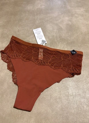 Culotte taille haute marron etam, merk: Etam, staat: Nieuw met prijskaartje, maat: S / 36 / 8, € 4,50, € 5,43 inclusief Kopersbescherming