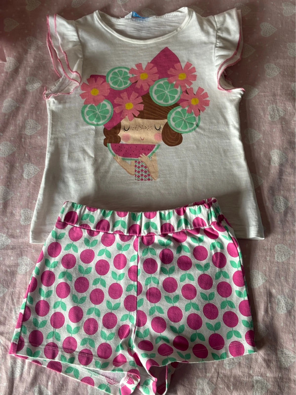 Conjunto Mayoral talla 5 (camiseta) y talla 6 (pantalón) 1