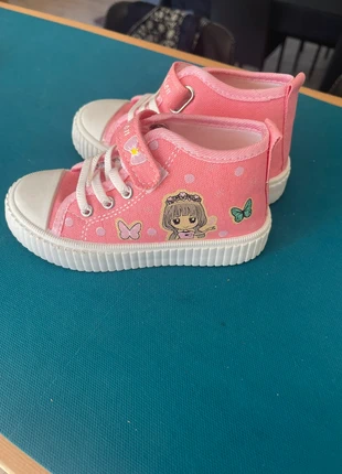 Baskets enfant, marque: Scratch, état: Neuf sans étiquette, taille: 27, 4,00 €, 4,90 € Protection acheteurs incluse