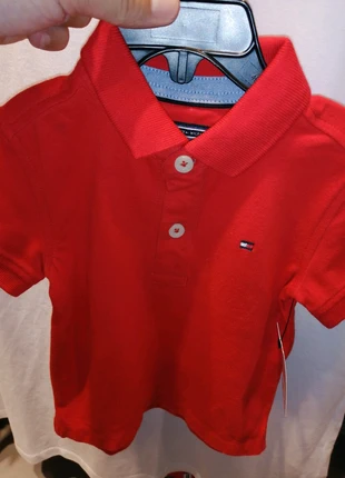 Polo Tommy Hilfiger , marke: Tommy Hilfiger, zustand: Neu, größe: 6-9 Monate / 68, 17,00 €, 18,55 € inklusive Vinted-Käuferschutz
