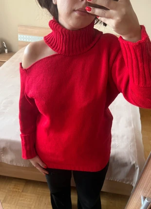 Pull rouge asymétrique à col roulé – Taille S Missguided, merk: Missguided, staat: Heel goed, maat: S / 36 / 8, € 3,50, € 4,38 inclusief Kopersbescherming