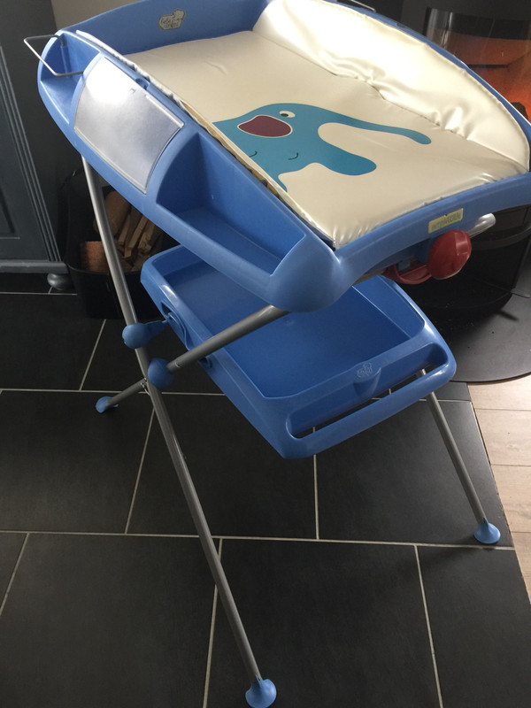 Table A Langer Bleu Bebe Confort Vinted Table A Langer Bleu Bebe Confort Vinted