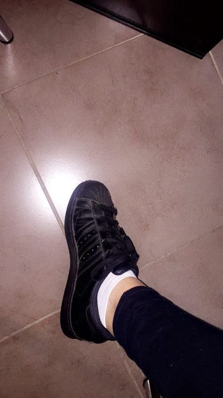 Basket superstar femme noire 38.1/3 Basket superstar femme noire 38.1/3