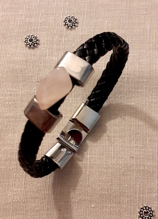 Bracelet tressé avec quartze rose, brand: Les Trésors d'Hécate, condition: New with tags, €10.00, €11.20 includes Buyer Protection