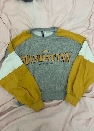 h&m divided sweatshirt, brand: H&M, condizioni: Ottime, taglia: XS / IT 38 / EU 34, €3.00, €3.85 include la Protezione acquisti