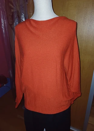Pull femme rouge orange porté quelque fois, staat: Heel goed, maat: XL / 42 / 14, € 1,00, € 1,75 inclusief Kopersbescherming