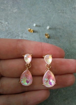 Boucles d'oreilles roses claires longues avec reflets, marke: Inconnu, zustand: Neu, 7,00 €, 8,05 € inklusive Vinted-Käuferschutz