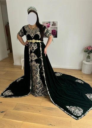 Robe mariée algérienne, merk: Fait Main, staat: Heel goed, maat: L / 40 / 12, € 200,00, € 210,70 inclusief Kopersbescherming