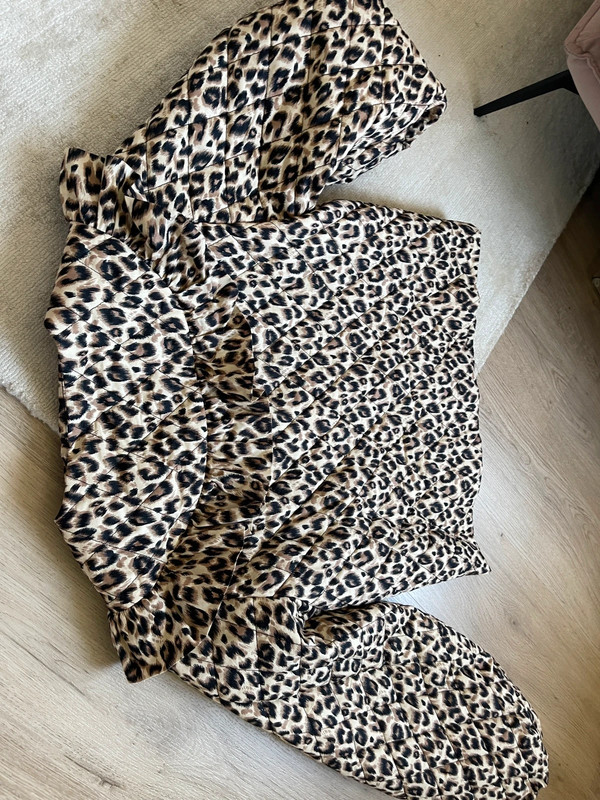 Vila Leopard Leichte Jacke Gr. 38 4