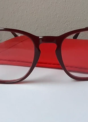 lunettes  loupe de lecture + 2 rouge et pochette, lingette, marque: Krys, état: Neuf sans étiquette, 15,00 €, 16,45 € Protection acheteurs incluse