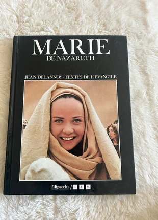 📘 Livre en français “Marie de Nazareth” (Jean Delannoy, textes de l’Évangile), staat: Goed, € 10,00, € 11,20 inclusief Kopersbescherming